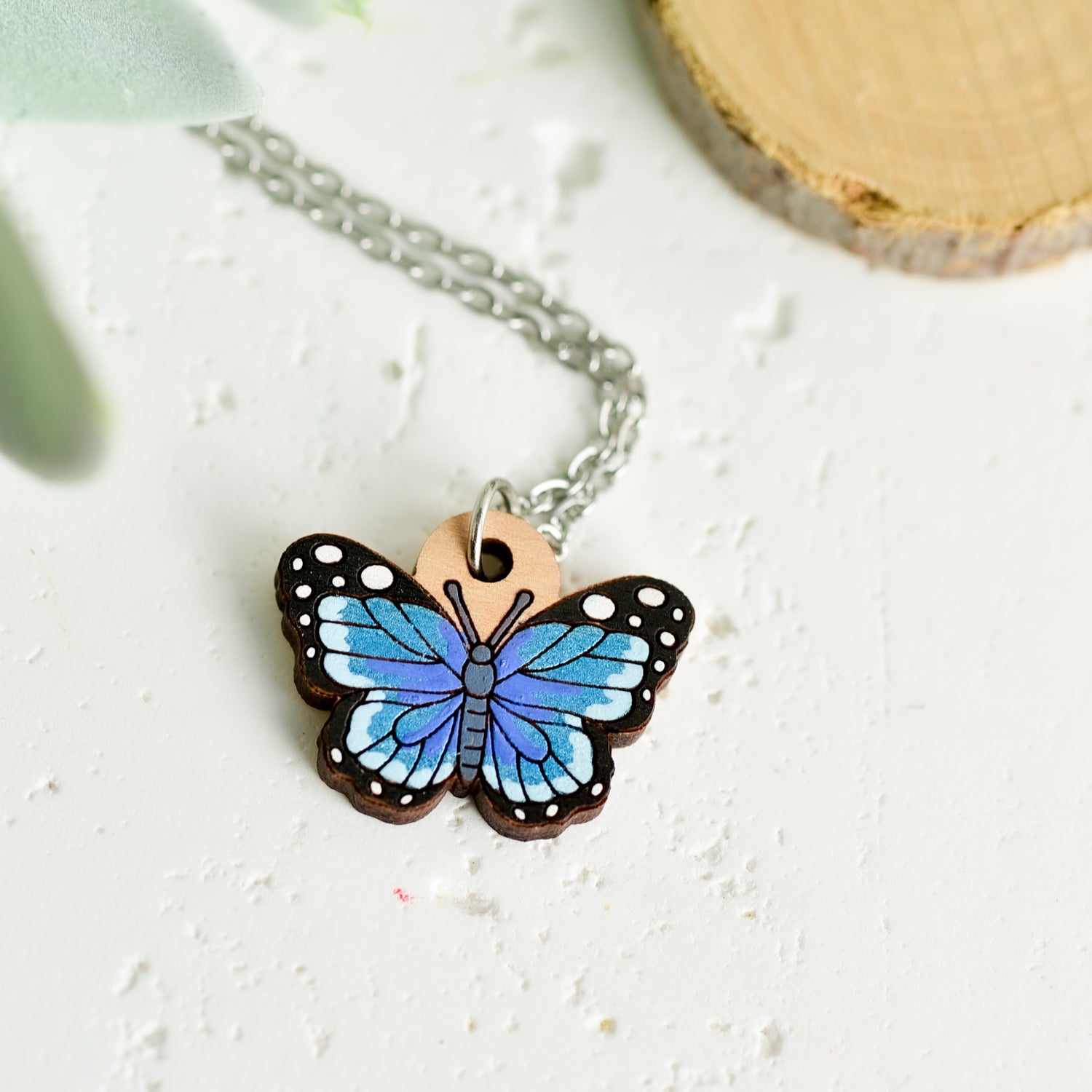 Halskette Blauer Schmetterling