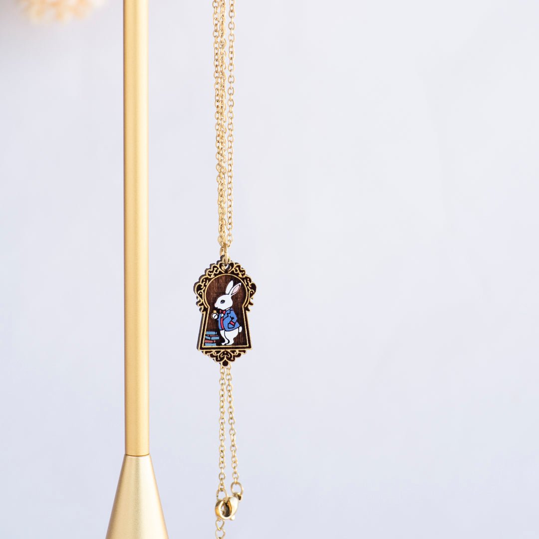 Alice in Wonderland Through the Keyhole Rabbit Pendant Necklace - Robin Valley Official Store