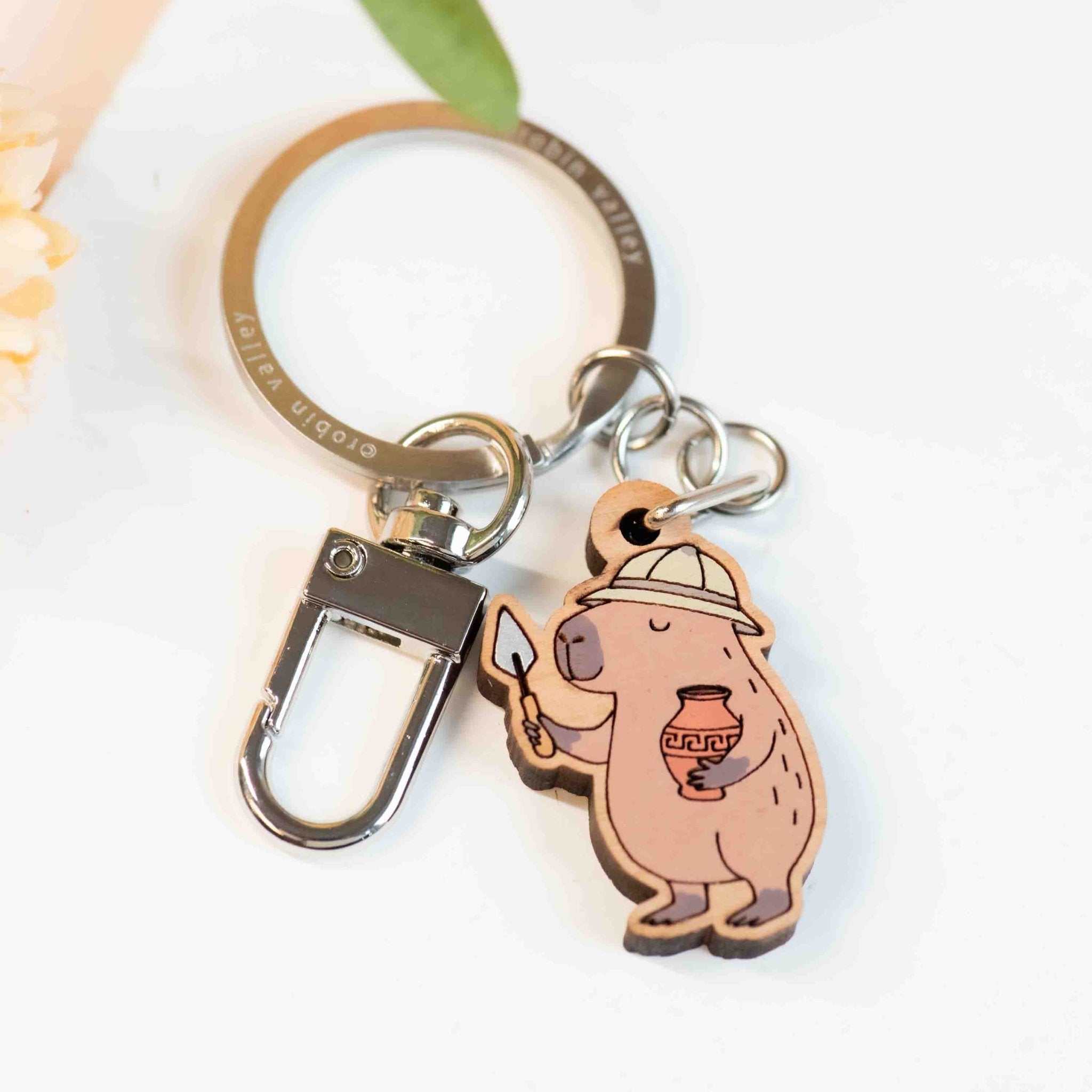 Archaeologist Capybara Keyring - Robin Valley Official Store