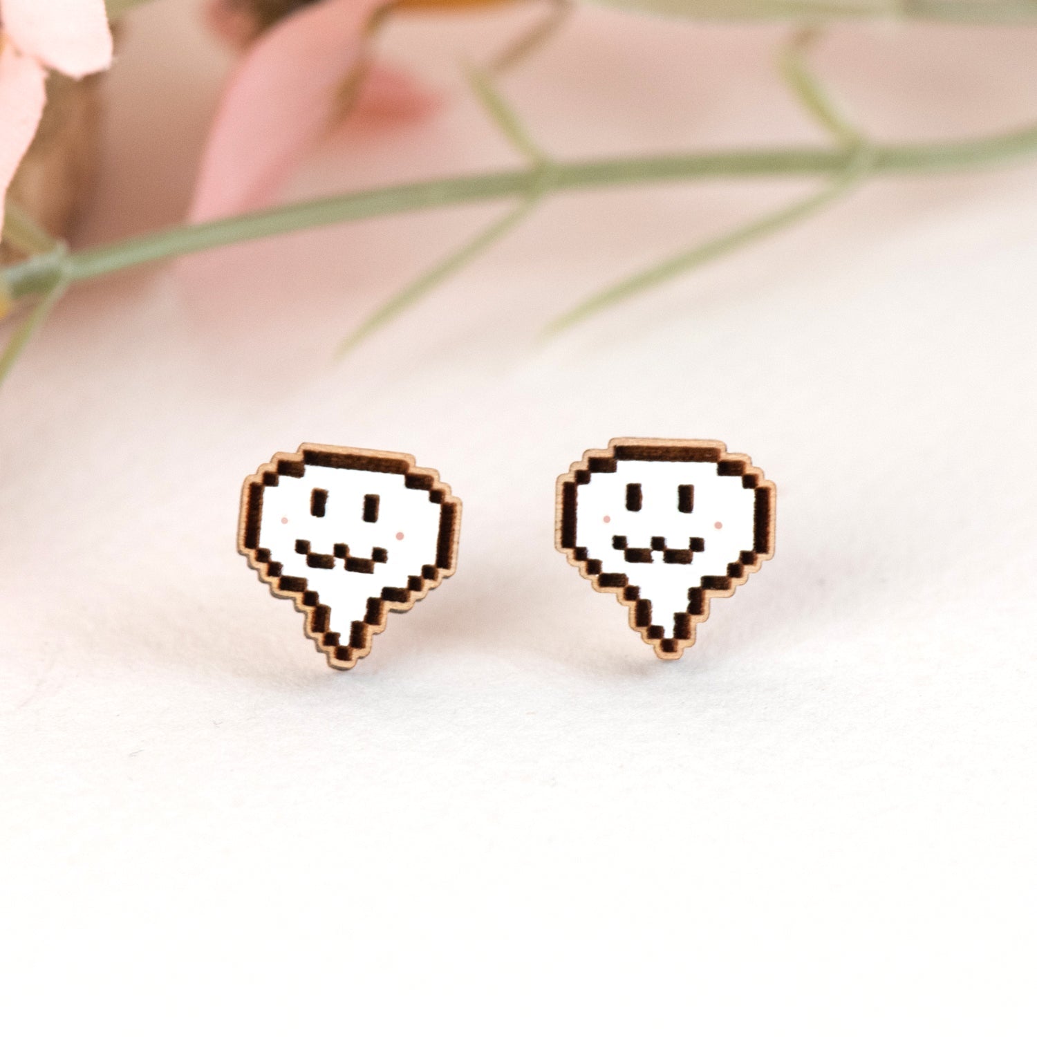 Emote Earrings - Robin Valley Official Store
