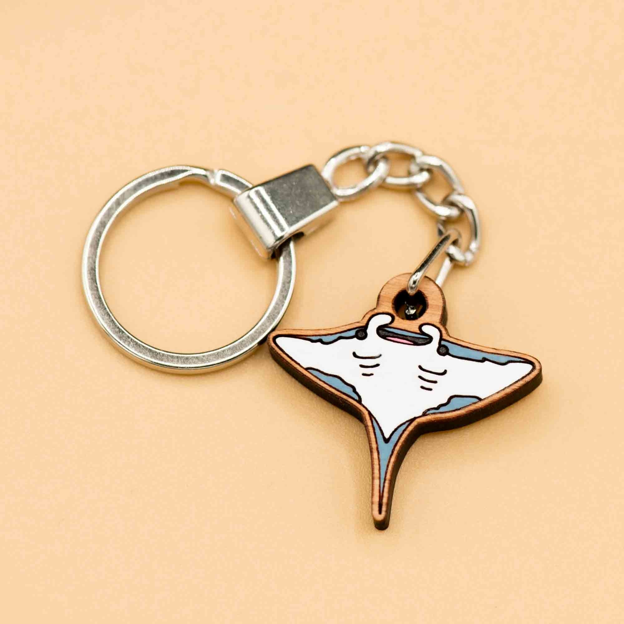 Giant Manta Ray Wooden Keyring - KS23106 - Robin Valley Official Store
