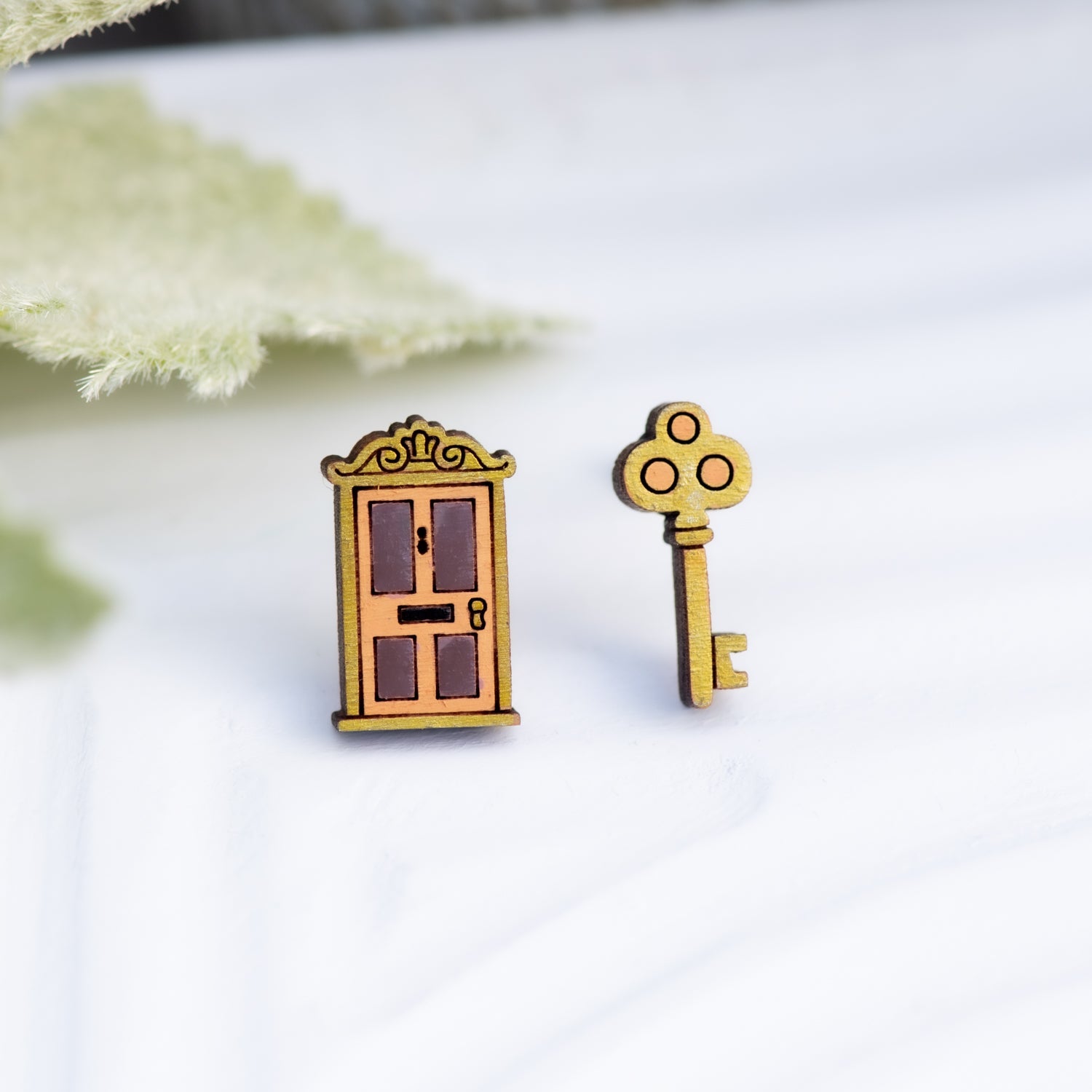 Hand - painted Alice In Wonderland Door and Key Stud Wooden Earrings - Robin Valley Official Store