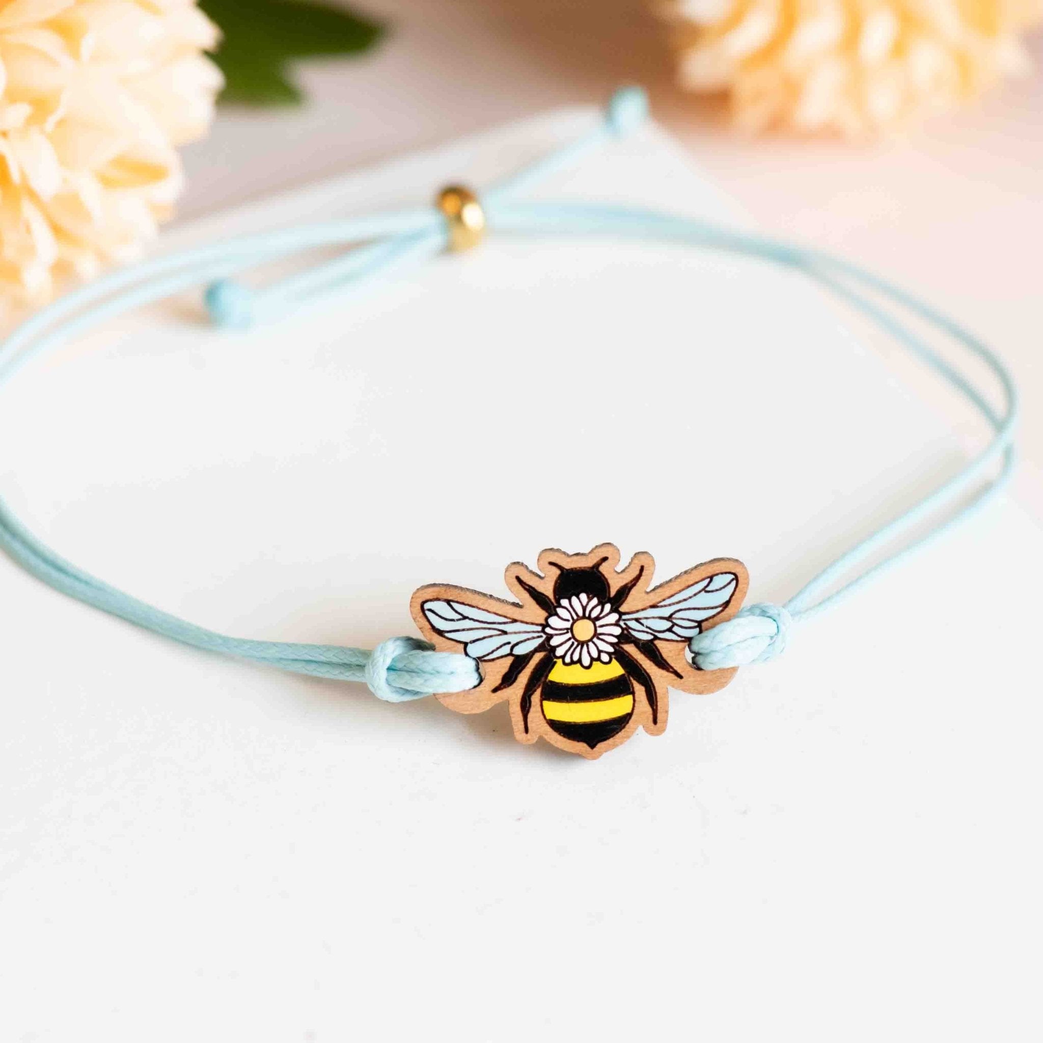 Hand - Painted Bee with Daisy Wooden Bracelet - BRO94120 - Robin Valley Official Store