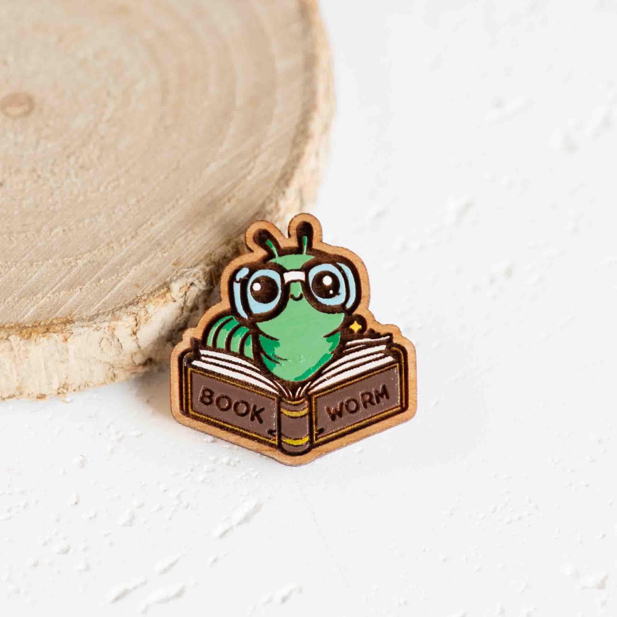 Hand - painted Bookworm Wooden Pin Badge - PT45323 - Robin Valley Official Store