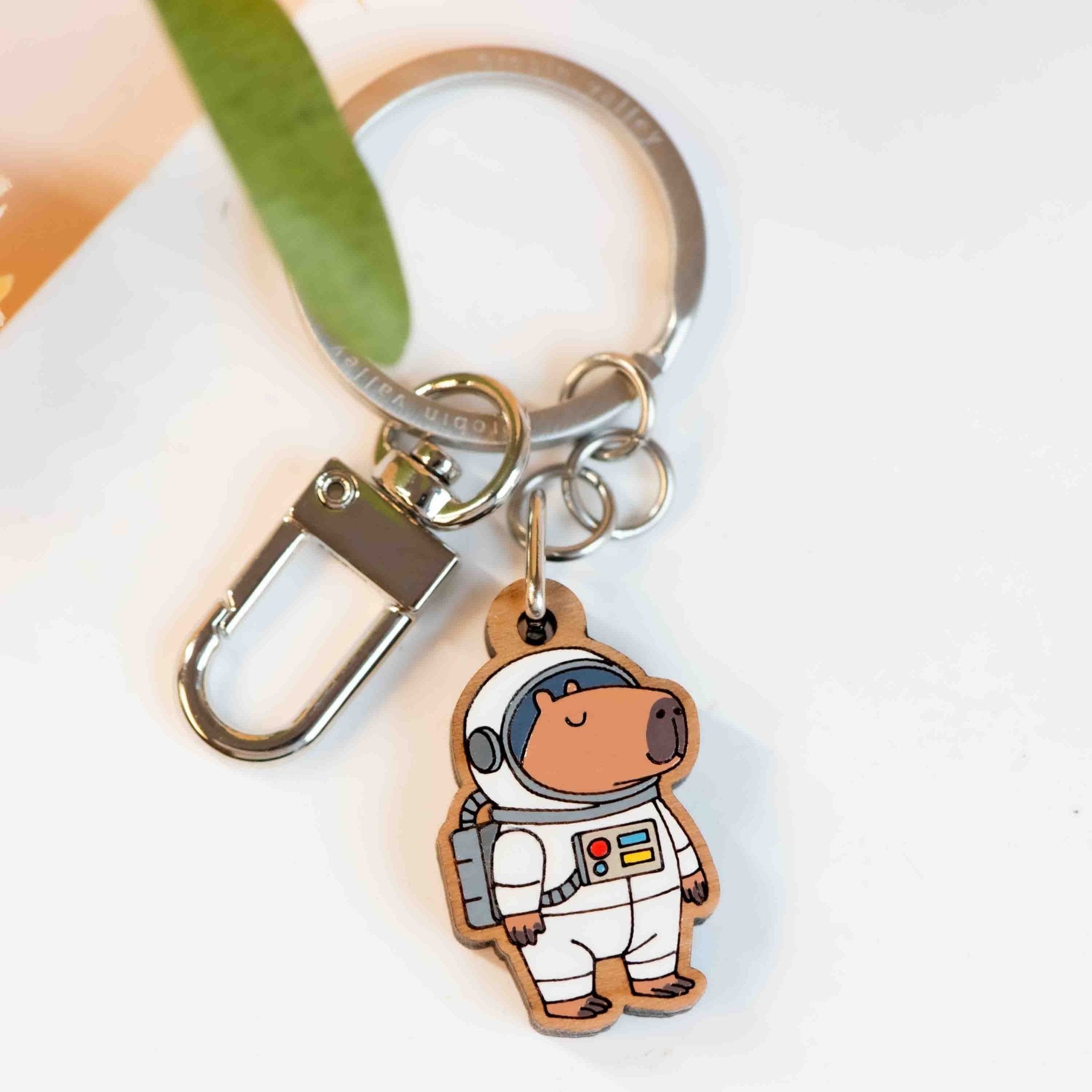 Hand - painted Capybara Astronaut Wooden Keyring - KL20497 - Robin Valley Official Store