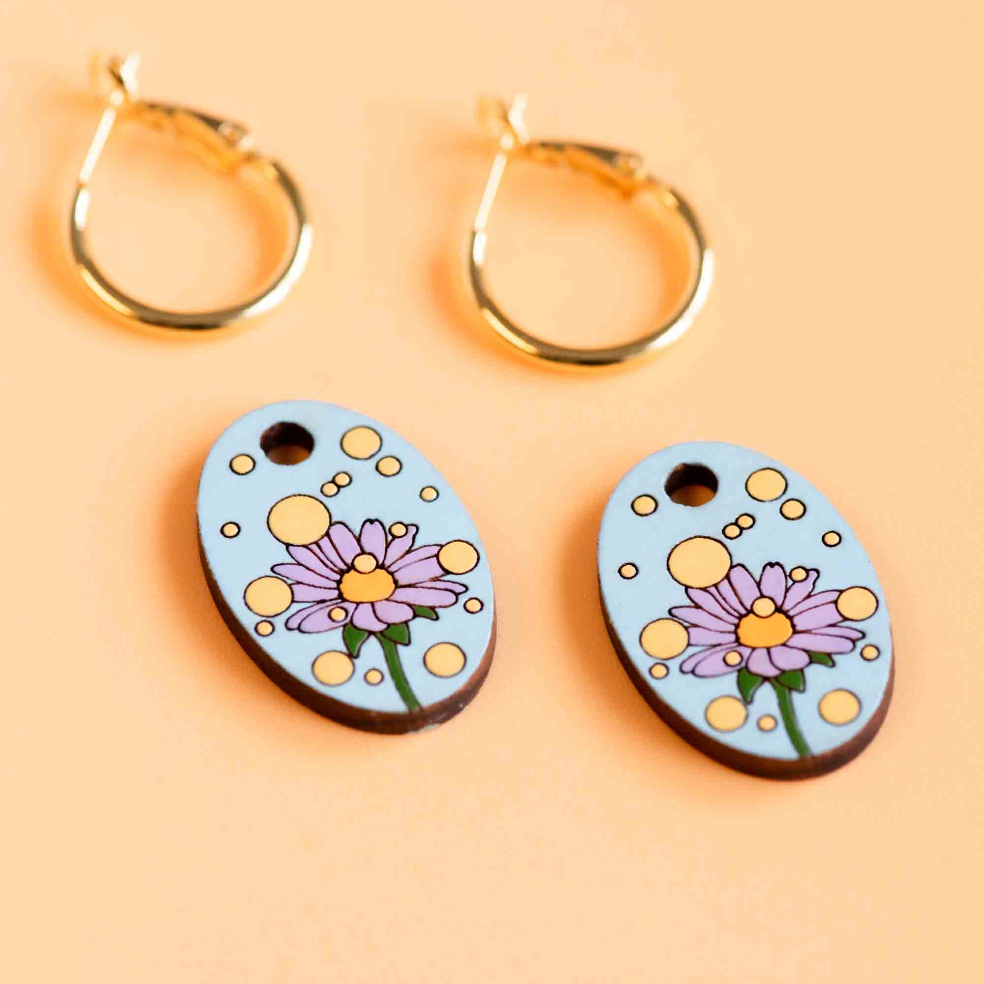 Hand - painted Daisy and Pollen Wooden Hoop Earrings - PEO14048H - Robin Valley Official Store