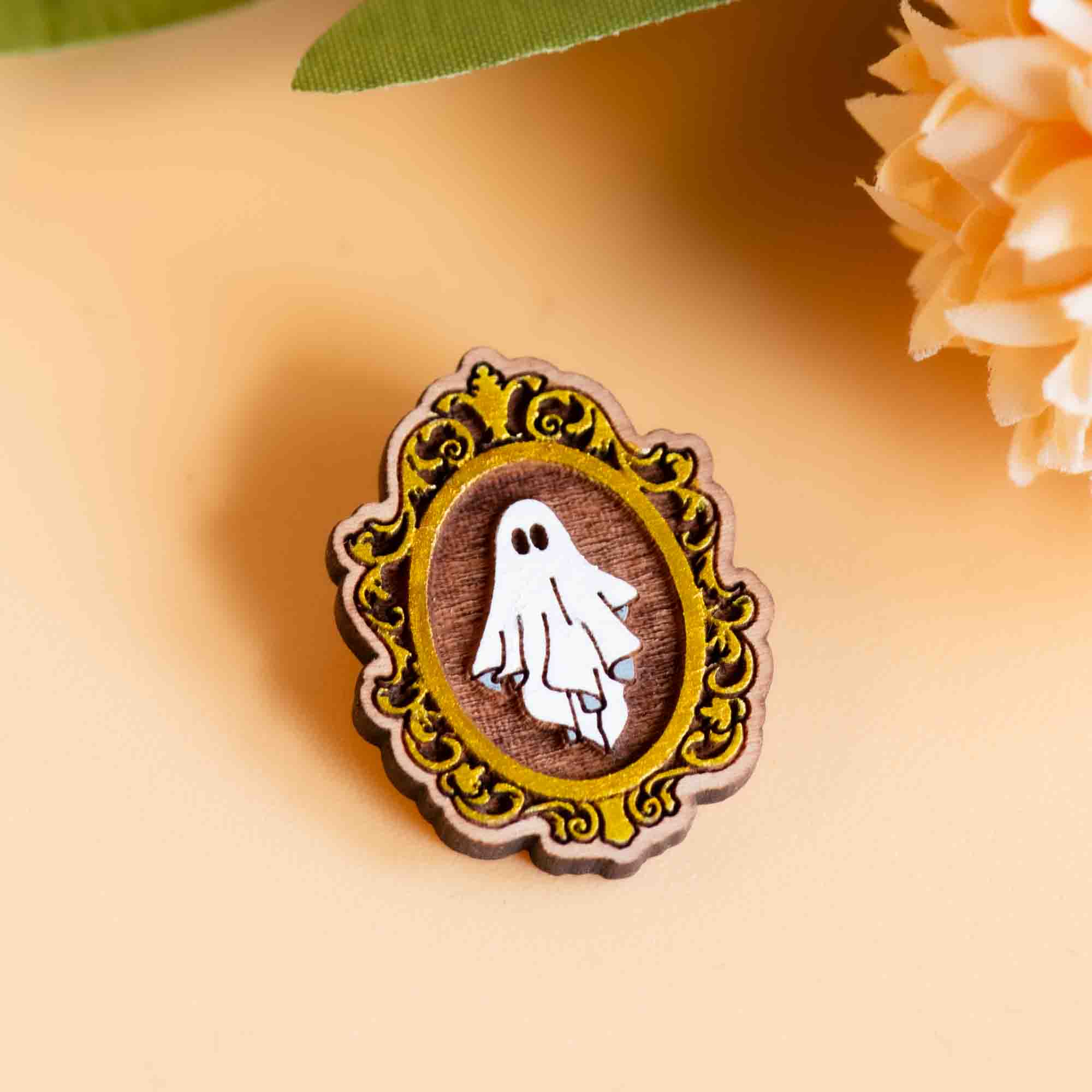 Hand - painted Ghost Wooden Pin Badge - PT45284 - Robin Valley Official Store