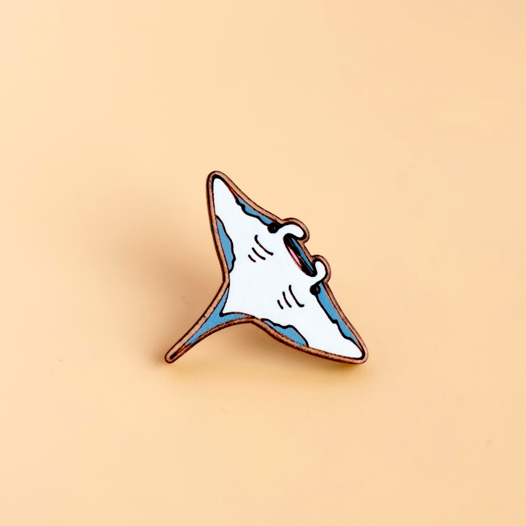 Hand - painted Manta Ray Wooden Pin Badge - PS43106 - Robin Valley Official Store