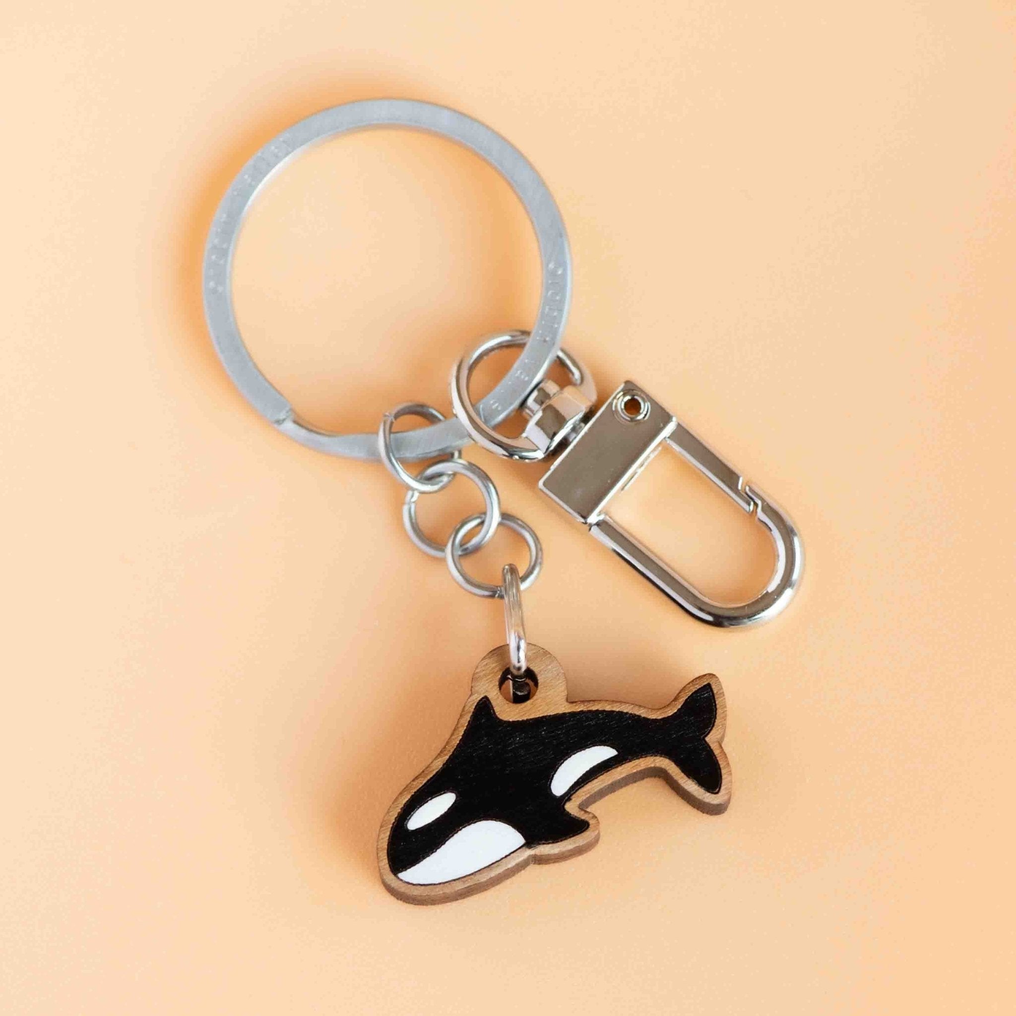 Hand - painted Orca Wooden Keyring - KS23010 - Robin Valley Official Store