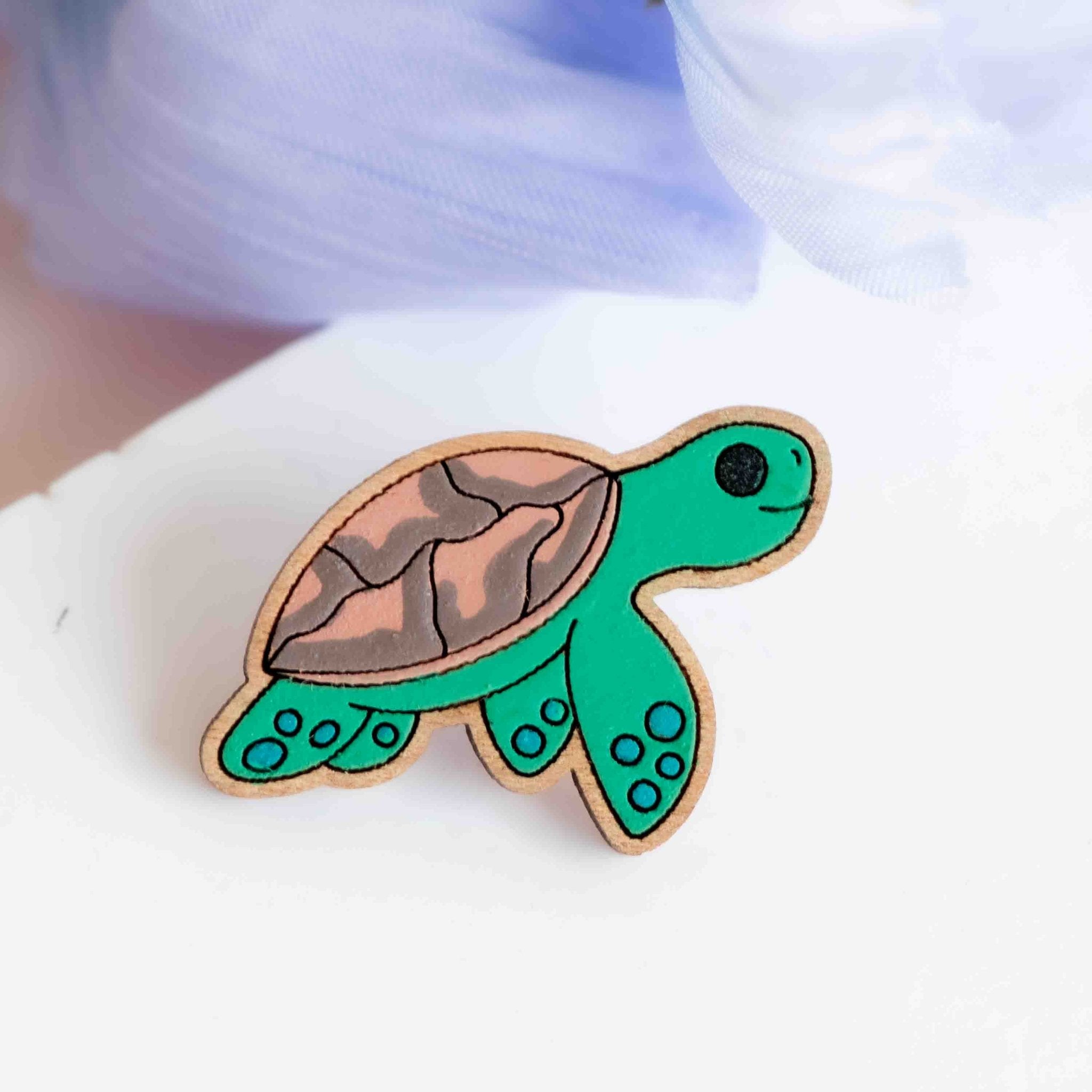 Hand - painted Sea Turtle Wooden Pin Badge - PS43005 - Robin Valley Official Store