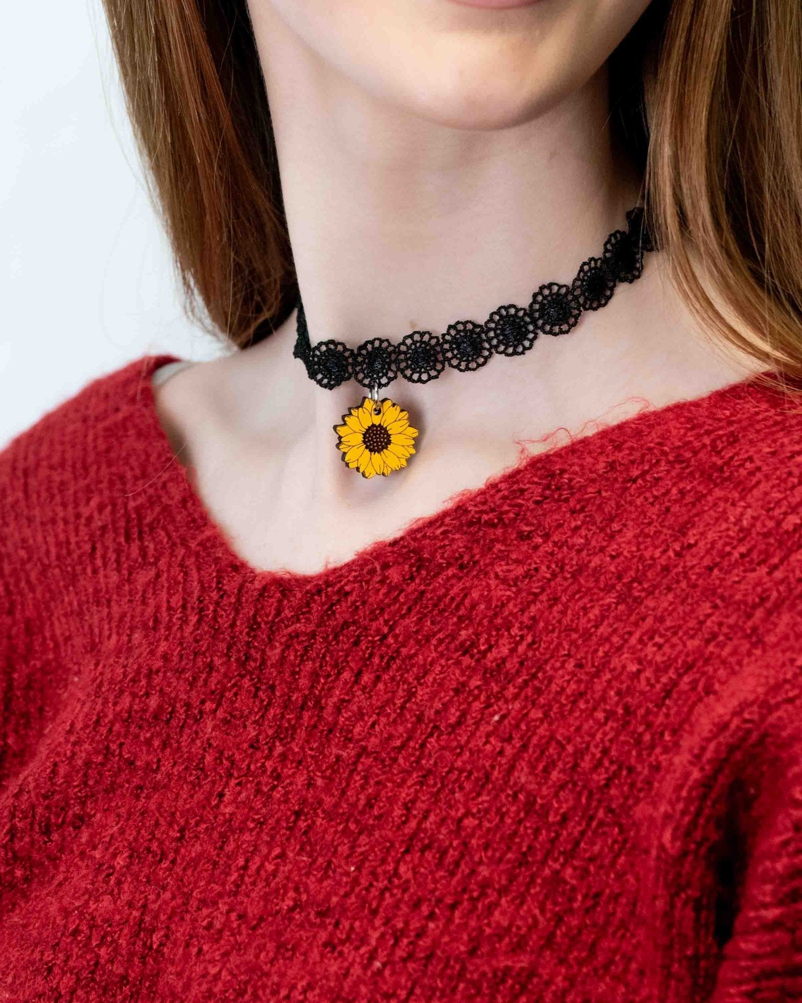 Hand Painted Sunflower Wooden Choker - CHO84082 - Robin Valley Official Store