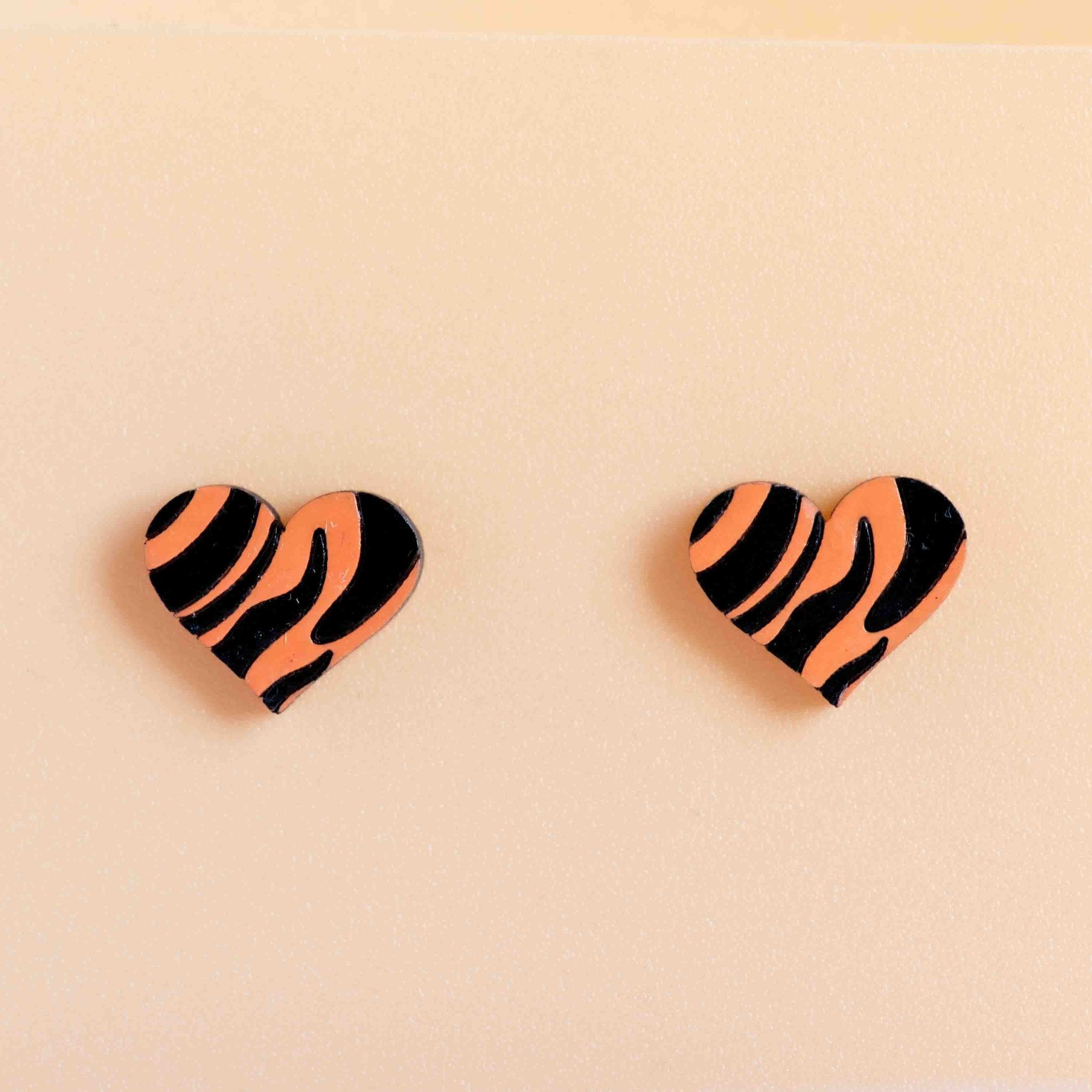 Hand - painted Tiger Patterned Heart Wooden Earrings - PEA16057 - Robin Valley Official Store