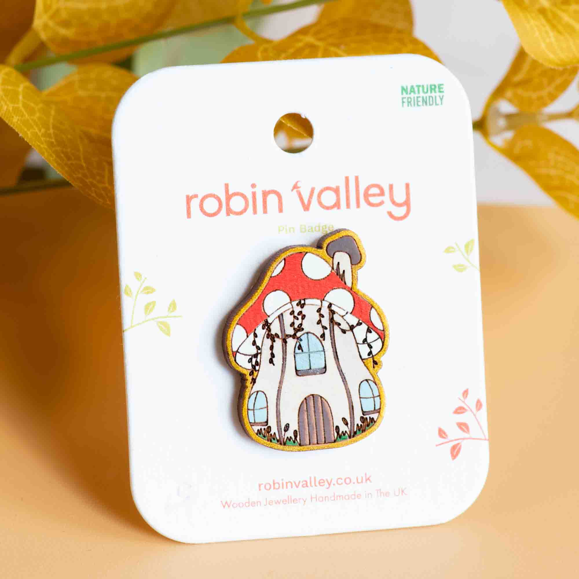 Hand - painted Toadstool Fairy House Wooden Pin Badge - PO44150 - Robin Valley Official Store