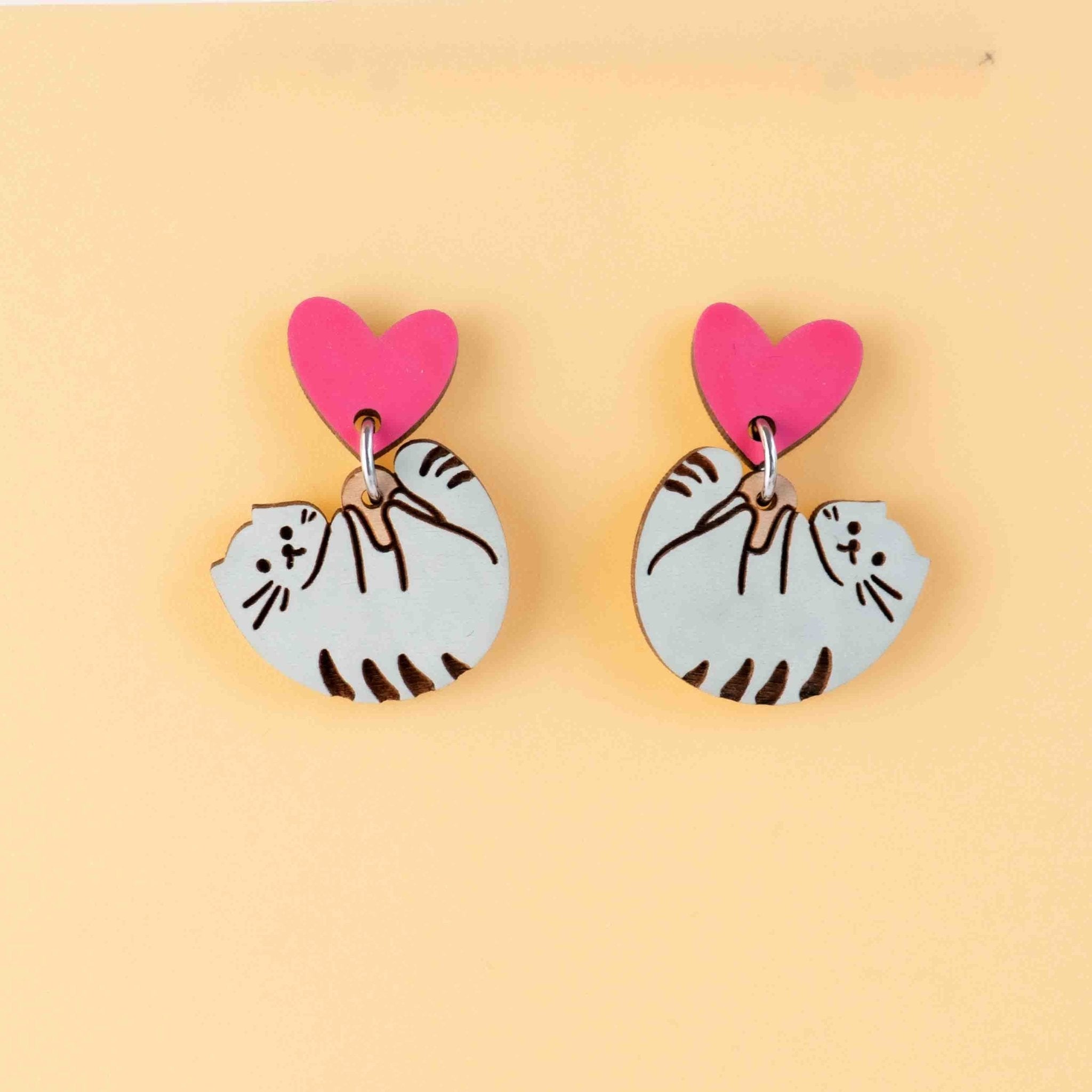 Hand - Painted Wooden Cat Heart Drop Earrings - PEL10387D - Robin Valley Official Store