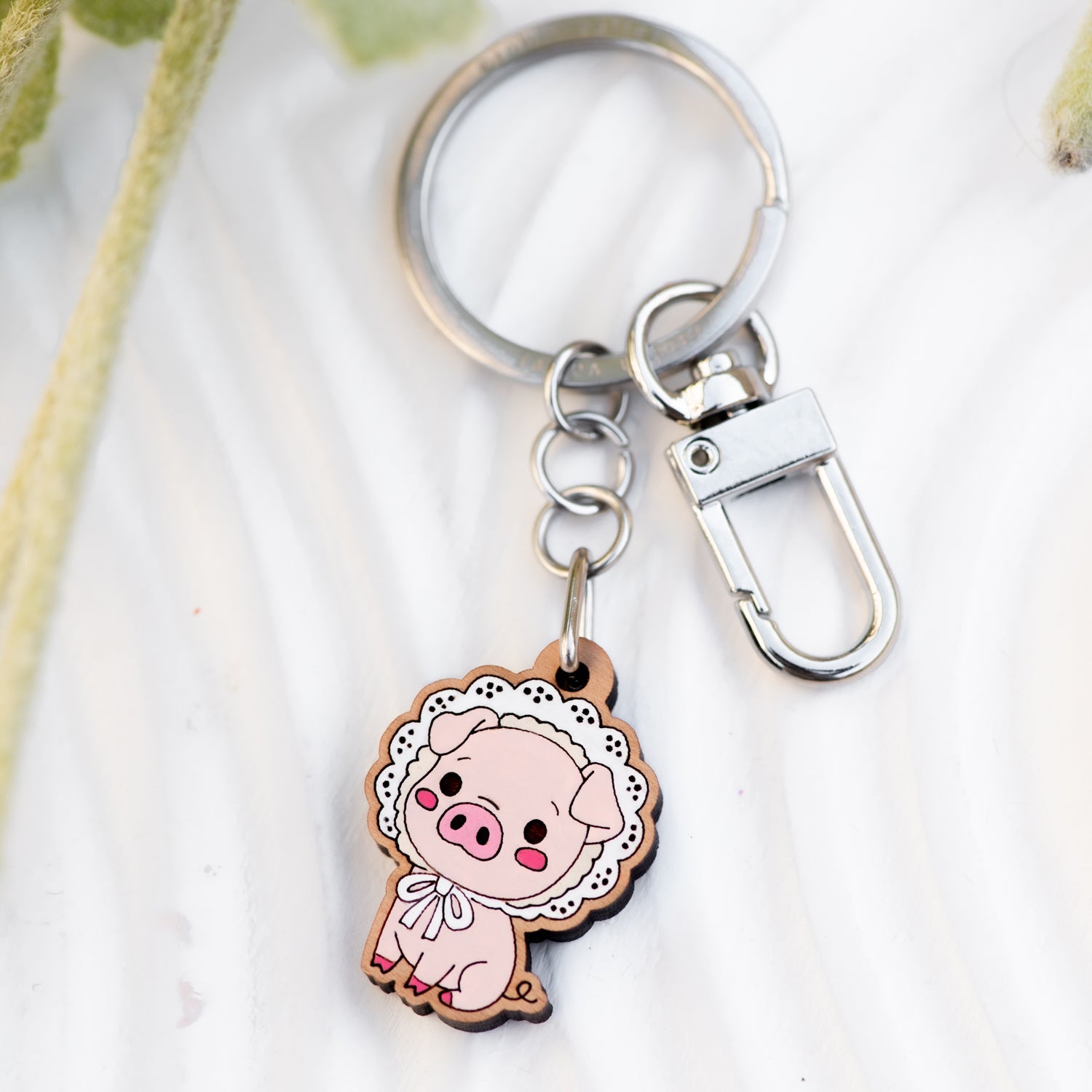 Hand - painted Wooden The Pig Baby alice in wonderland Keyring - Robin Valley Official Store