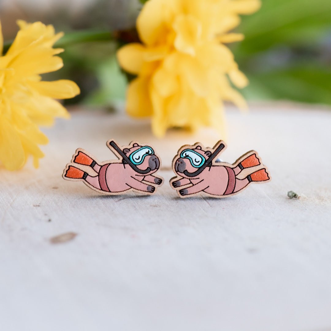 Happy Capybara Diver Stud Earrings - Robin Valley Official Store