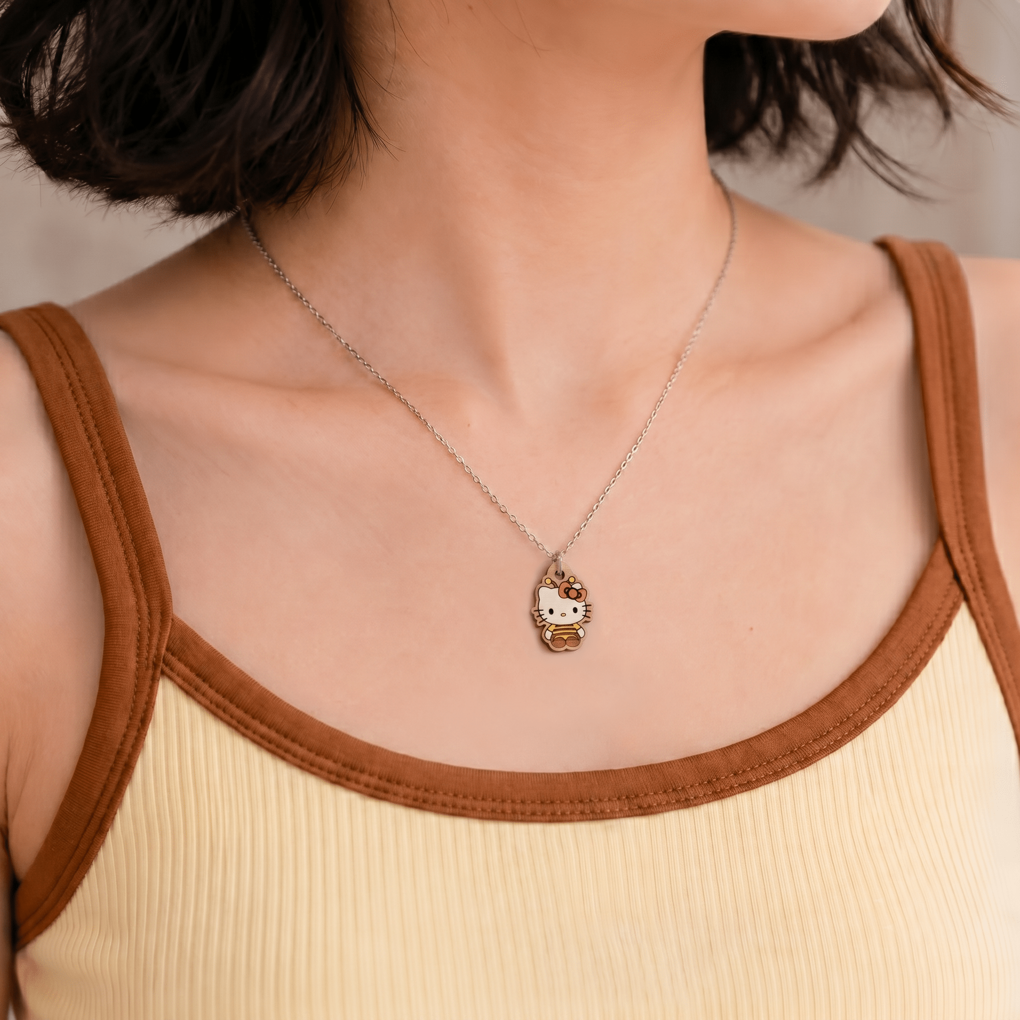 Officially Licensed Sitting Hello Kitty Bee Necklace - Robin Valley Official Store