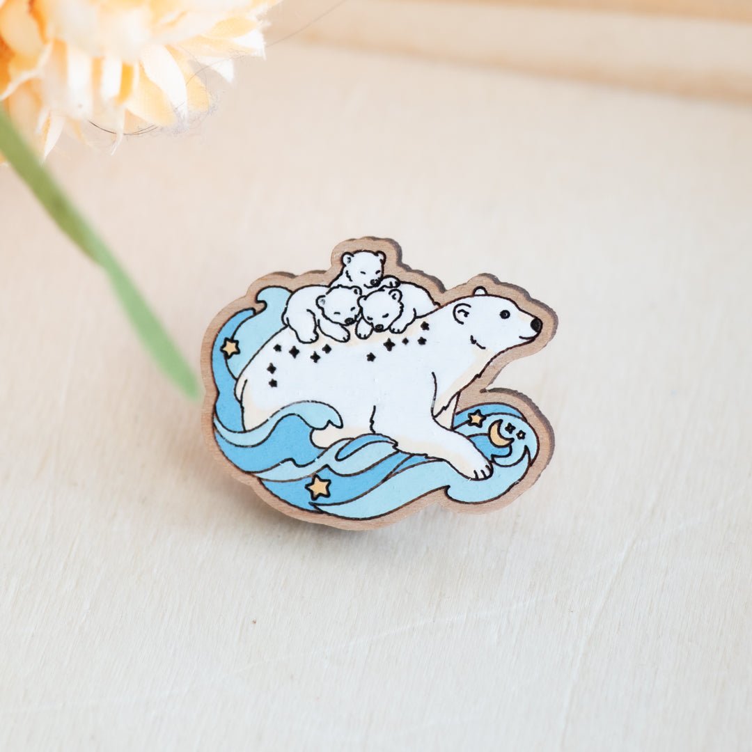 Polar Bear Cubs and Mum Pin Badge - Robin Valley Official Store