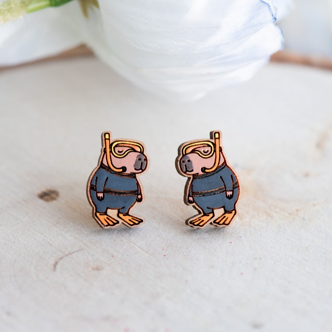 Scuba Capybara Wooden Stud Earrings - Robin Valley Official Store