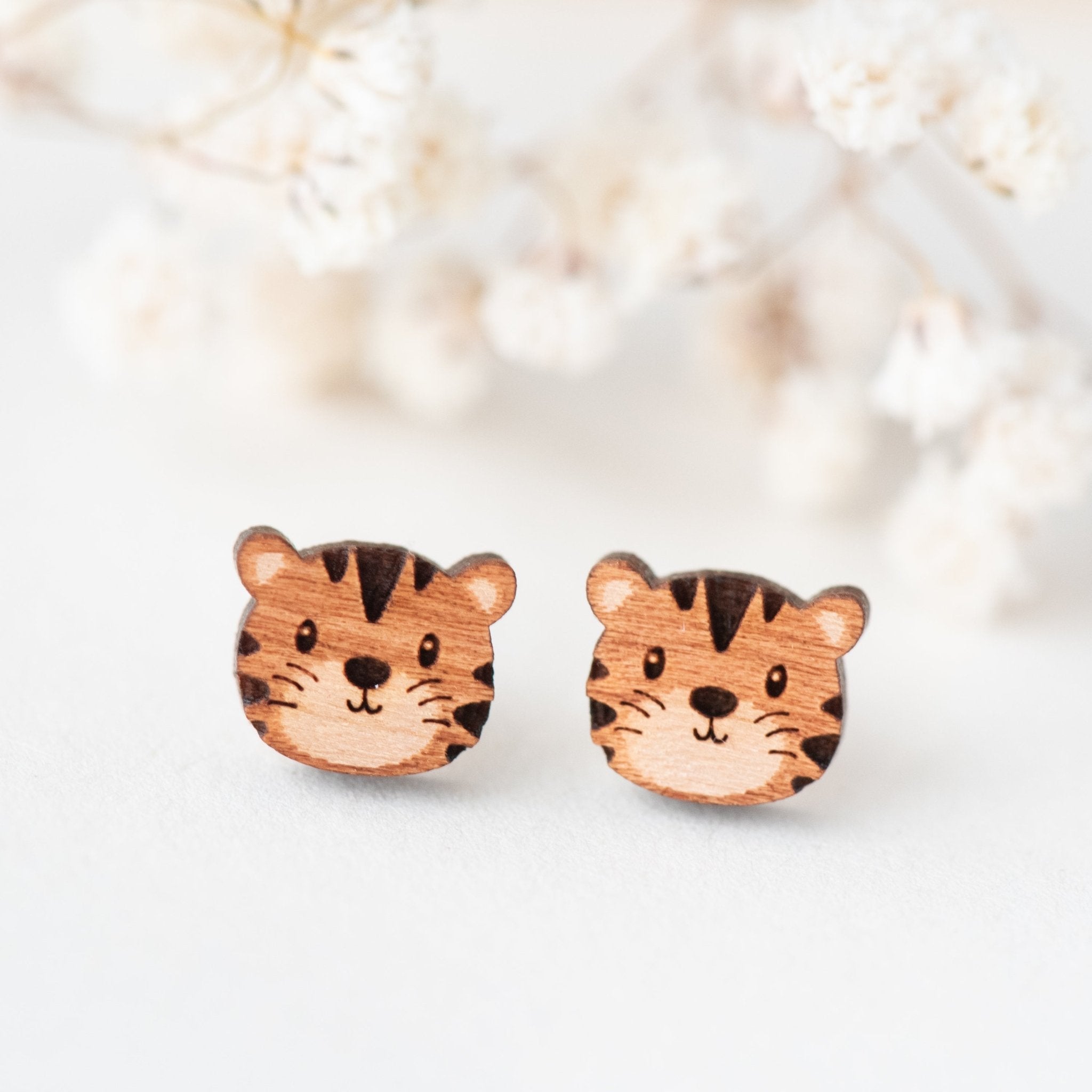 Baby Tiger (Head) Cherry Wood Stud Earrings - EL10096 - Robin Valley Official Store