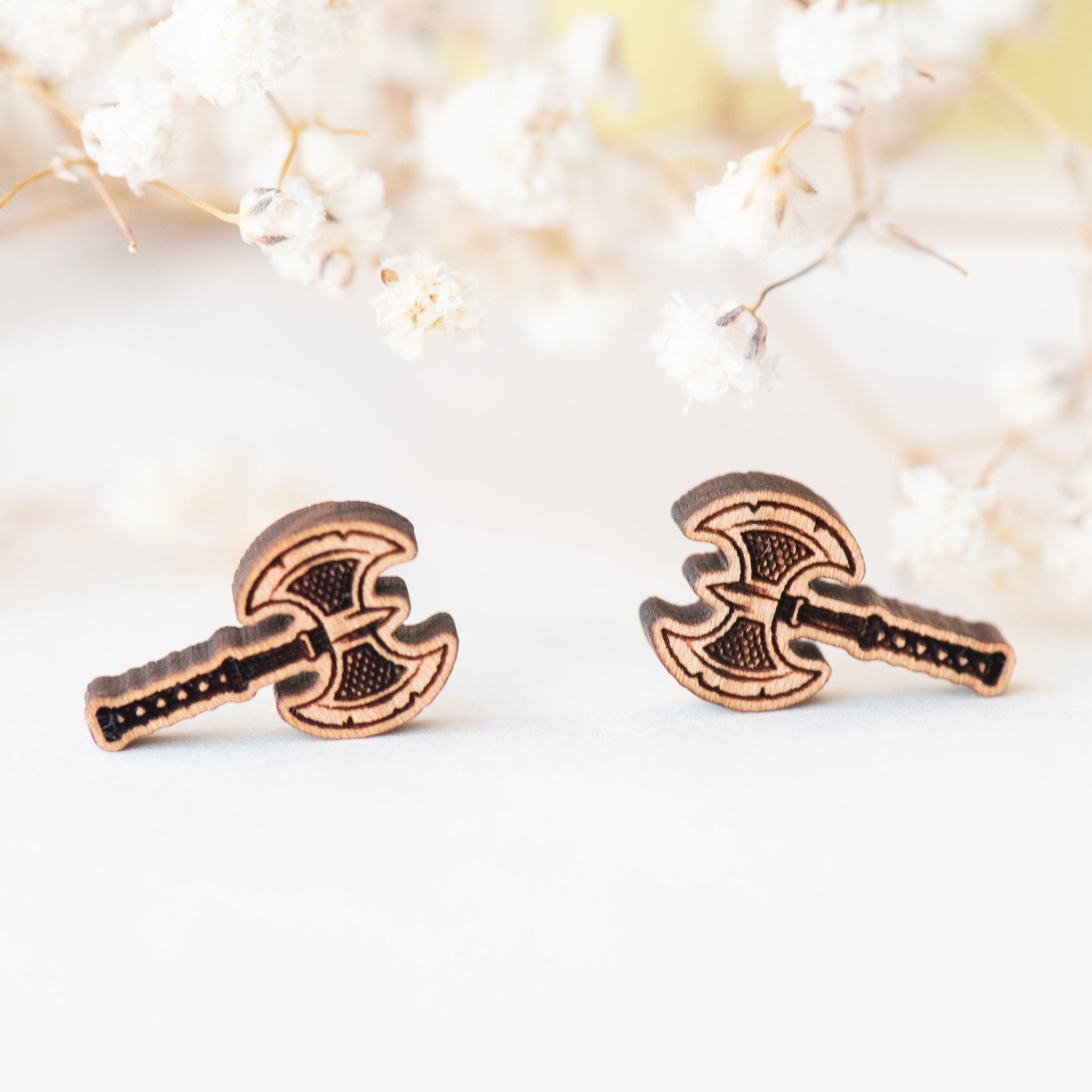 Double War Axe Cherry Wood Stud Earrings - ET15069 - Robin Valley Official Store