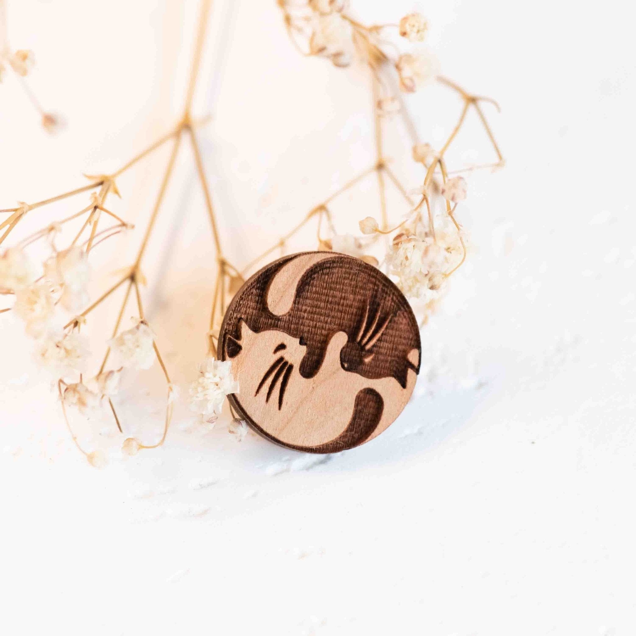 Hand - made Yin Yang Cat Wooden Pin Badge - PL40020 - Robin Valley Official Store