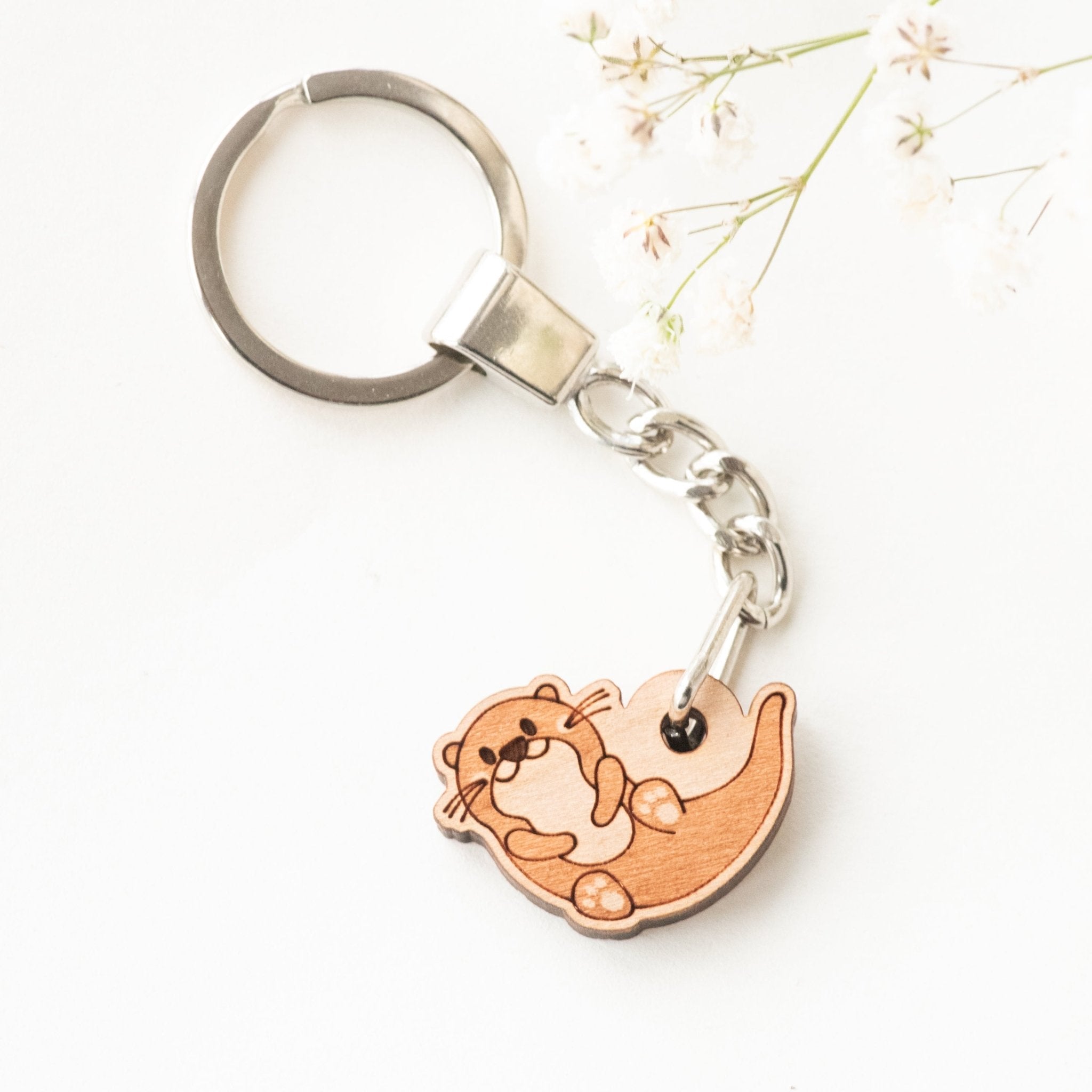 Otter 2 Cherry Wood Keyring - KS23001 - Robin Valley Official Store