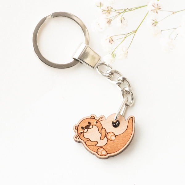 Otter 2 Cherry Wood Keyring - KS23001 - Robin Valley Official Store